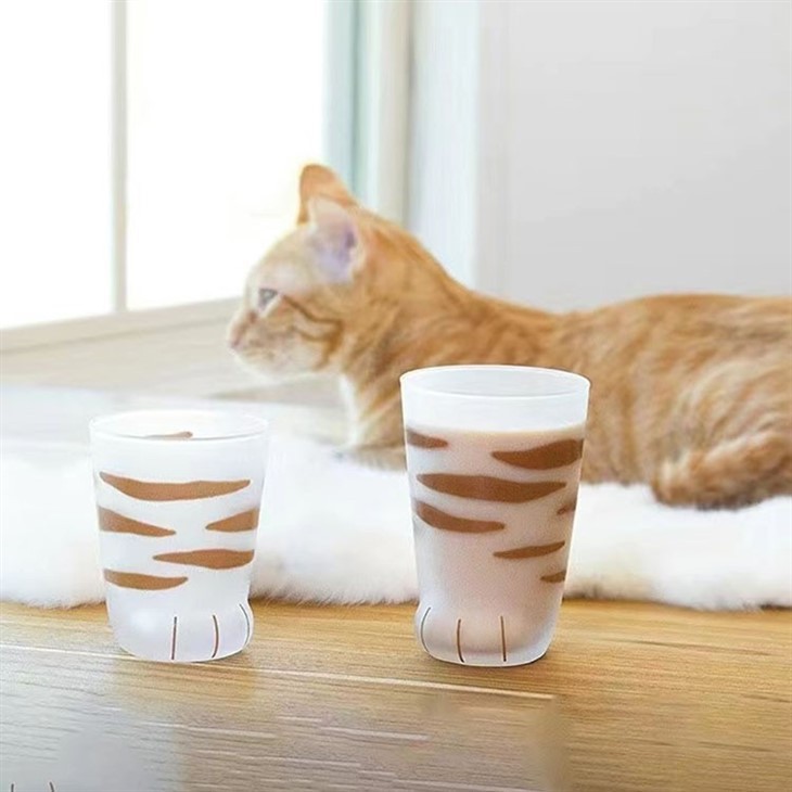 Milk Cup In Cat's Paw Shape